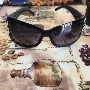 COPY - Cache sunglasses